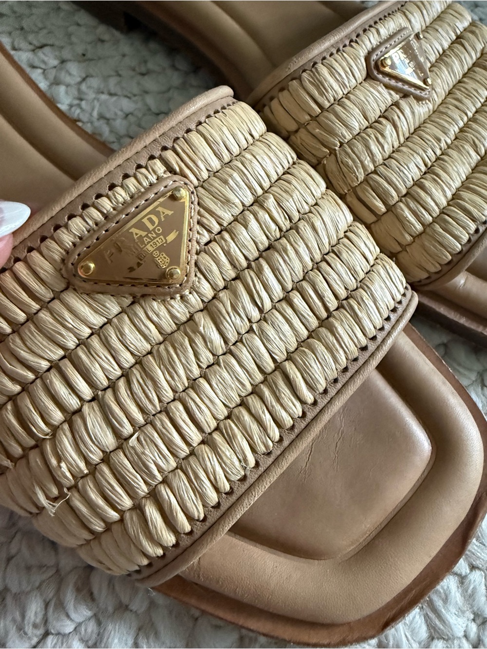 Prada Beige Raffia Slide Sandals with Gold Logo - Picture 4 of 6